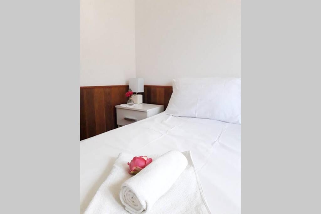 Giovanna - Spacious Lovely Apartment Supetar Exterior foto