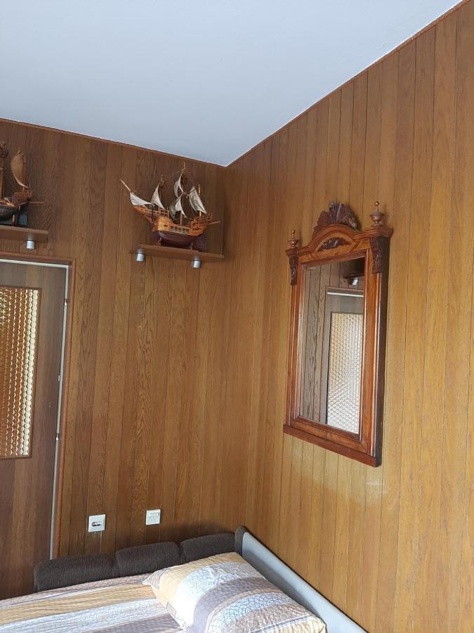 Giovanna - Spacious Lovely Apartment Supetar Exterior foto